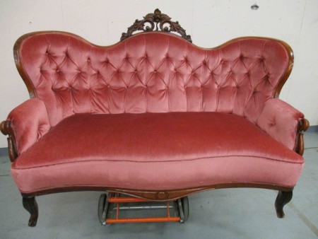 6741 - Sofa rokoko styl 1920 bytovy stav  D - 167 cm  -  11 000 kc 
